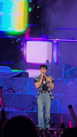 Trờiii oiii, lần đầu em được nghe Hiếu live BẬT NHẠC LÊNNNN, peak vaiz chưởng anh oiii #genfest2025 #hieuthuhai #GENFestPresents #batnhaclen_hieuthuhai #viral #vierTHUHAI 