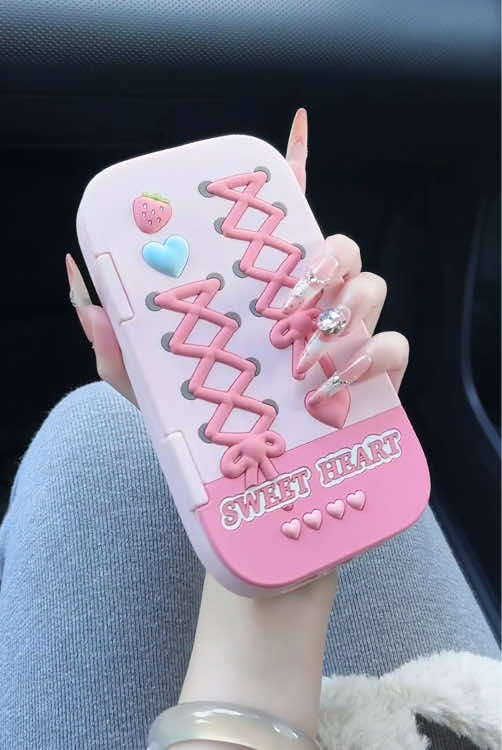 Strawberry flip phone case#case #iphone #iphonecase #pink #phonecaseideas 