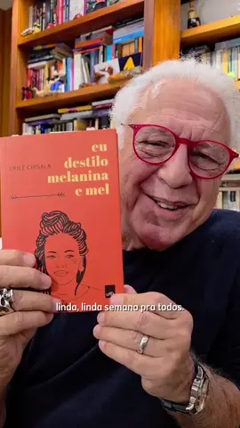 Linda semana, turminha 💜 #poesiadedomingo #leitura #poema #poesia 