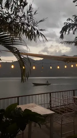 💫🫶                                                                 #fyp #pokhara #lakeside #nepal   #theshore #nightlight 