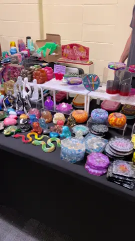 It was a very successful day at the Shepherd Hill Festival of Crafts!  I’ll definitely be back next year. Thank you to everyone for your purchase and making my day so successful! #handmade #resin #resinart #crafting #craftfair    