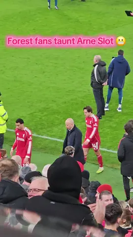 🔊 Nottingham Forest fans taunted Arne Slot as he left the pitch after Liverpool's heavy 3-0 defeat at Anfield 😬 The Reds have now lost six of their last seven matches in the English top-flight and dropped to 11th in the table 📉 #lfc #liverpoolfc #ArneSlot #nottinghamforest #PremierLeague 