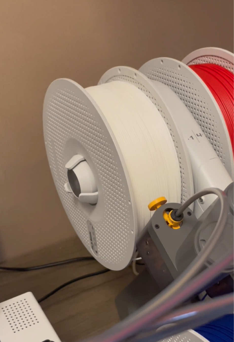 Time to get your Black Friday promotions to win the H2C😏#gadgets #coolgadgets #bambulab #bambuletsmakeit #fyp @BAMBULAB Official 