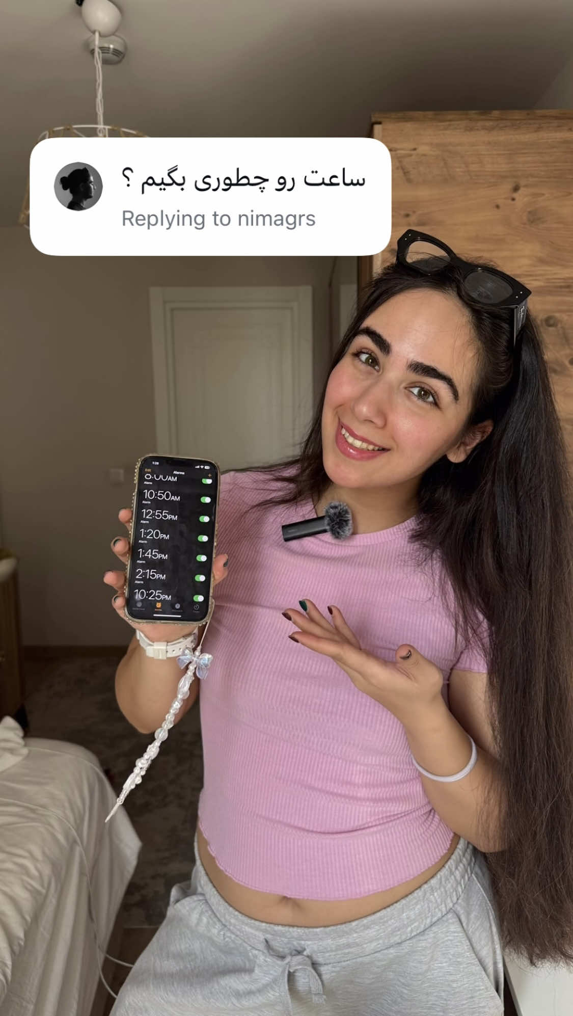 ⁨	⁨	دیدی ساعت و چقدر راحت یاد گرفتیم؟🚀😌🕰️ کافیه دایره ساعت ⏰و به دو‌نیمکره عمودی تقسیم کنی.  قبل از دقیقه ۳۰ از کلمه past ( یعنی گذشته)  و بعد از دقیقه ۳۰ از کلمه To( یعنی باقی مونده)  برای بیان ساعت استفاده میکنیم. در حالت غیررایج هم ساعت رو همون طور که هست میخونیم. ویدیو رو‌چندبار ببین و سیوش کن تمرین کنی📝 این ساعت و غیررسمی چجوری بگم؟ ⏰6:15 #englishteacher #یادگیری_زبان #LearnOnTikTok 