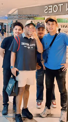 jangan pernah menjadi manusia penyebab seseorang berdoa sambil menangis. ingat karma itu nyata#fyp 