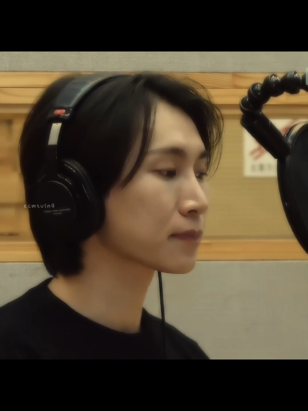 ✨✨✨ . . . Fun factnya, drama Chief Detective 1958-lah yang bikin aku inget lagi sama Eunkka di tahun lalu. Sempet rehat fangirlingan krn sibuk dengan kehidupan kerja, dll. Terus iseng nonton dramanya Jehoon, aktor favorit aku, pas awal2 rilis. Eh, kaget pas OSTnya muncul, 