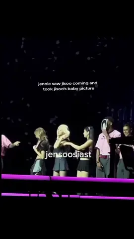 Jennie Belike : I just want Jisoo baby#JENSOO 