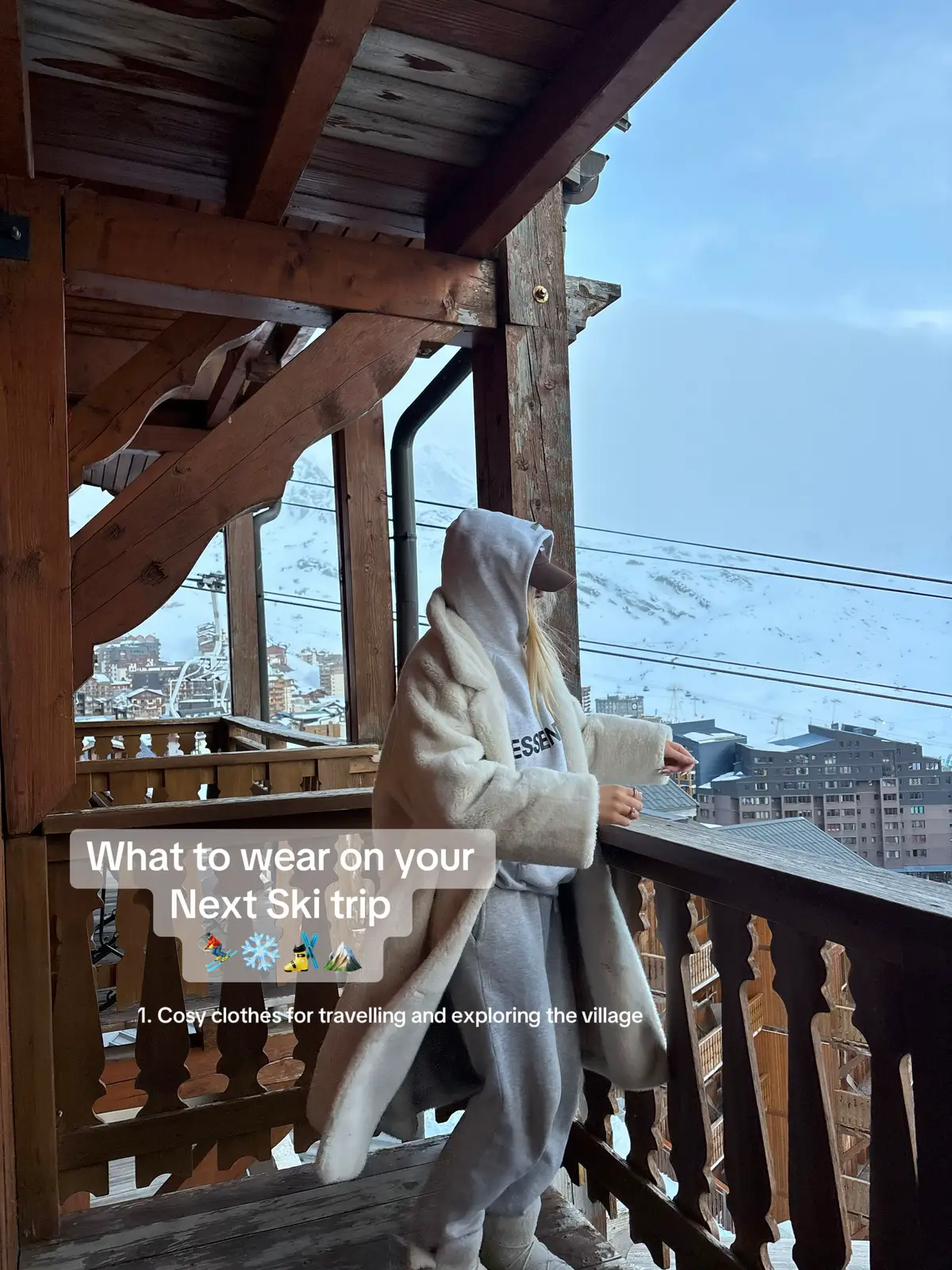 Some outfit ideas and tips and tricks for your next ski trip. ##skioutfits##winterfashion##skiingoutfits##whattowearskiing