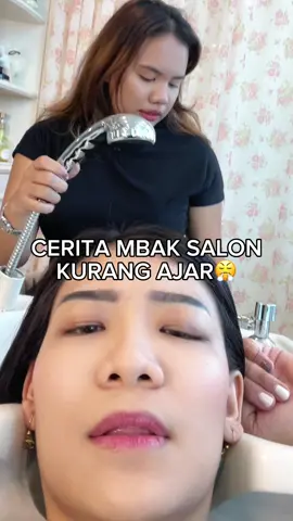 Pengalaman yang gak akan dilupain nih kalo kaya gini, pertama jutek banget ternyata ujungnya bikin lepek + ketombe better dikasih shampoo Miss Daisy - Blackcurrant karna ini shampoo emang khusus rambut lepek yang ketombean! Baru sekali pake aja uda lumayan😭 #missdaisy #nonsls #beritaviral #salon #shampoviral 