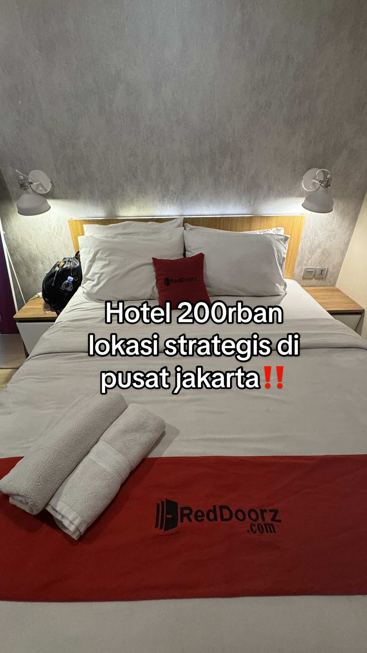 Best Deal bgt pokoknya staycation di Reddoorz Plus Thamrin, nyesel bgt baru tauuu info ini! Promo “YUKNGINEP” cuma di bulan November ajaa yaa, buruan booking sekarang di aplikasi @RedDoorz Indonesia dan dapetin promonya 🥰 #RedTravelers #BukaSemuaPintu #RedDoorz #reddoorzplusthamrin #hotelmurahjakarta 