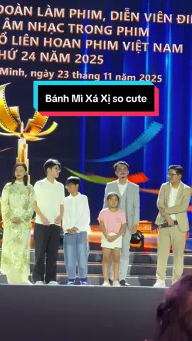 Bánh Mì Xá Xị so cute#thamdoshowbiz #lienhoanphim #huaminhdat #lamvyda 