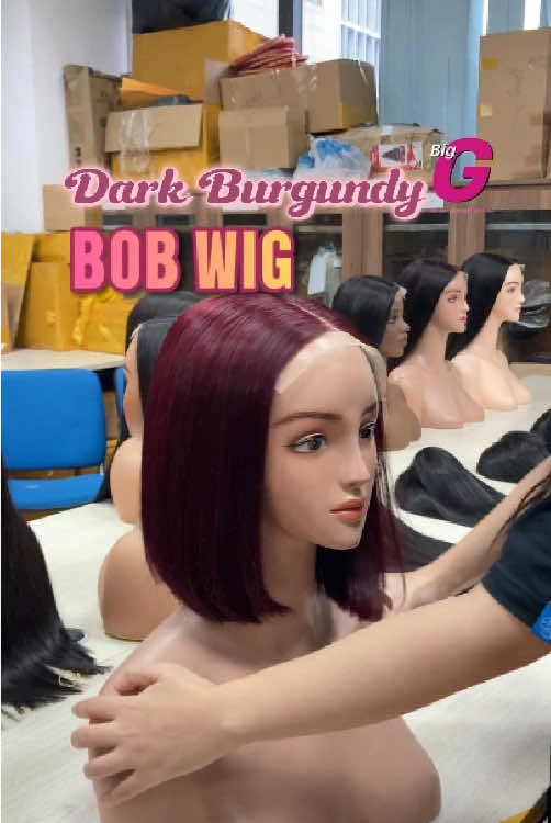 If anyone asked me what they should get for Christmas, I’d say this Dark Burgundy Bone Straight Bob without thinking twice 🎄🍷💋🔔 #wigs #bobwigs #vietnamesehair #christmas #bigghairolivia          