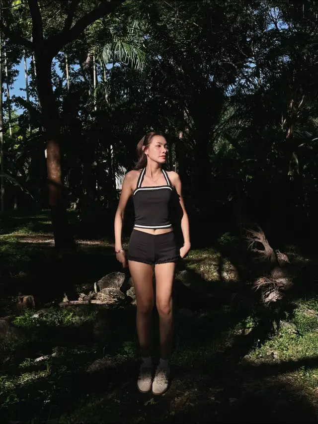 ตอนซื้อชุดก็ไม่คิดว่าอากาศจะหนาว55555  พิกัดชุด @MURF by Darun 