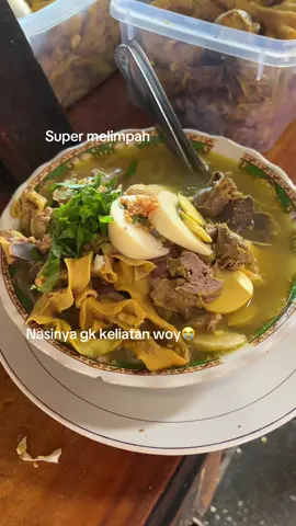 Soto ayam wedok Buka jam 07.00-12.30 / habis SELASA LIBUR ya bestie… Lokasi: Jl.Bukit Tanggul S1/18 Tidar, Malang. #kulinermalang #sarapanmalang #fyp #malangfoodies #malanghits 