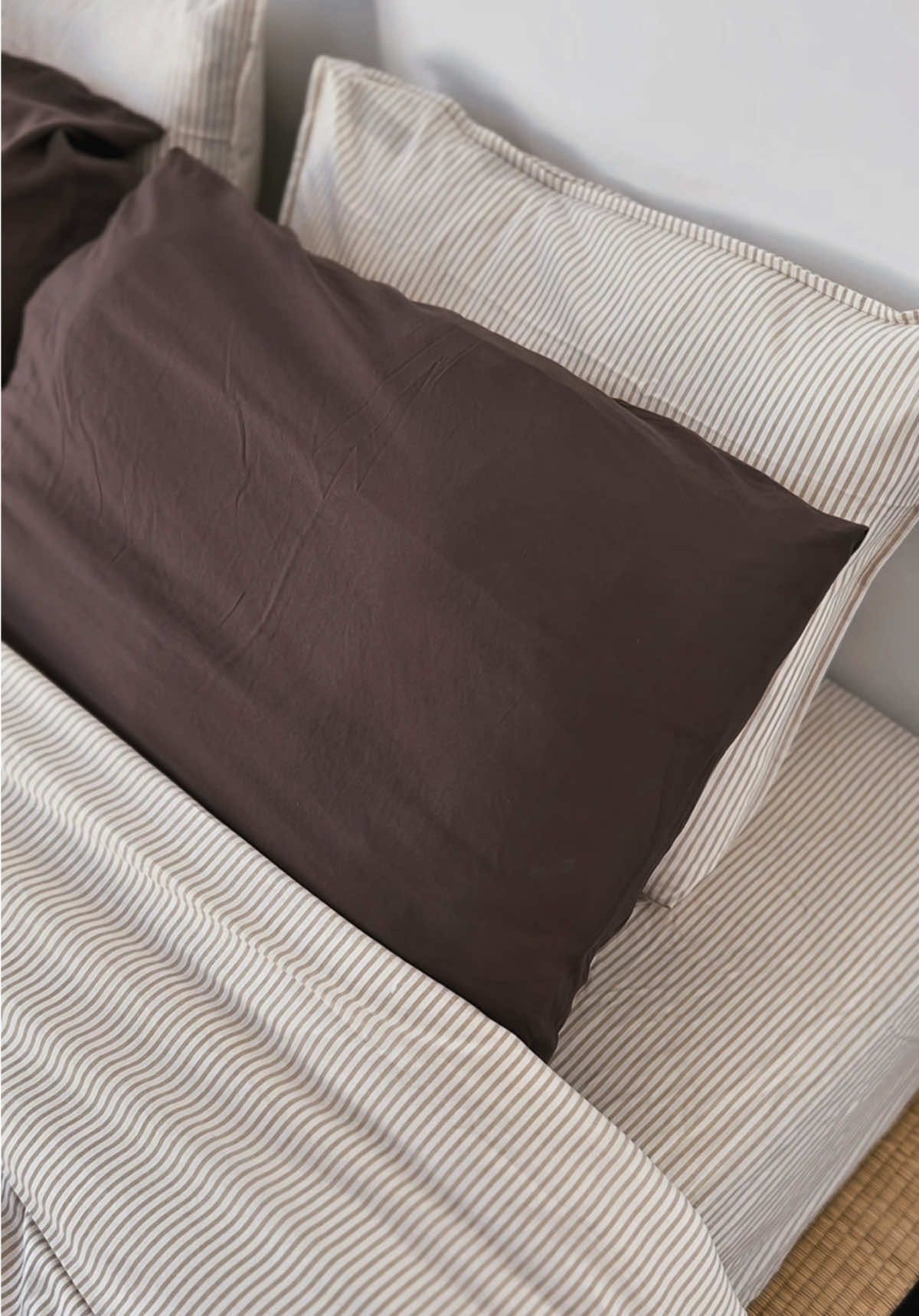 ✨ Part 1 of the finishing touches before the Christmas magic begins! #ikea #solfibbla #interiordesign #decorating 