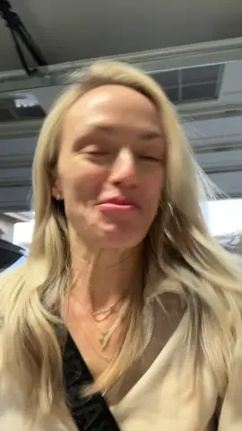 We're gonna have so much fun I hope you're ready! 🏰🐭🤍✨ #disneyland #vacaymode #MondOfTikTok #disneyparks 