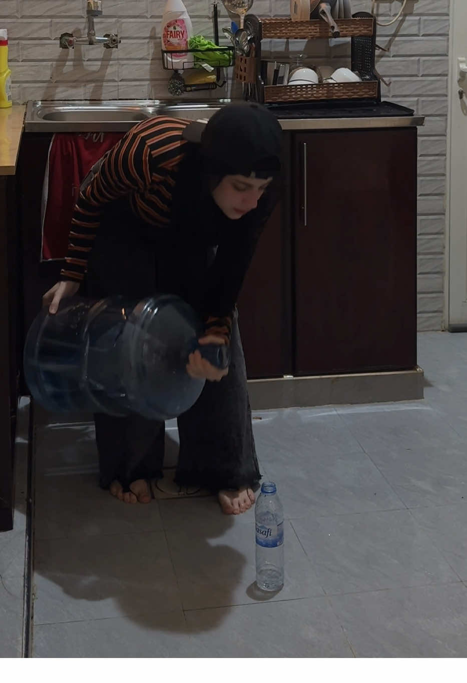 ماعد اشرب مي😂😂#ام_سيف #جيفارا_العلي #نانو 