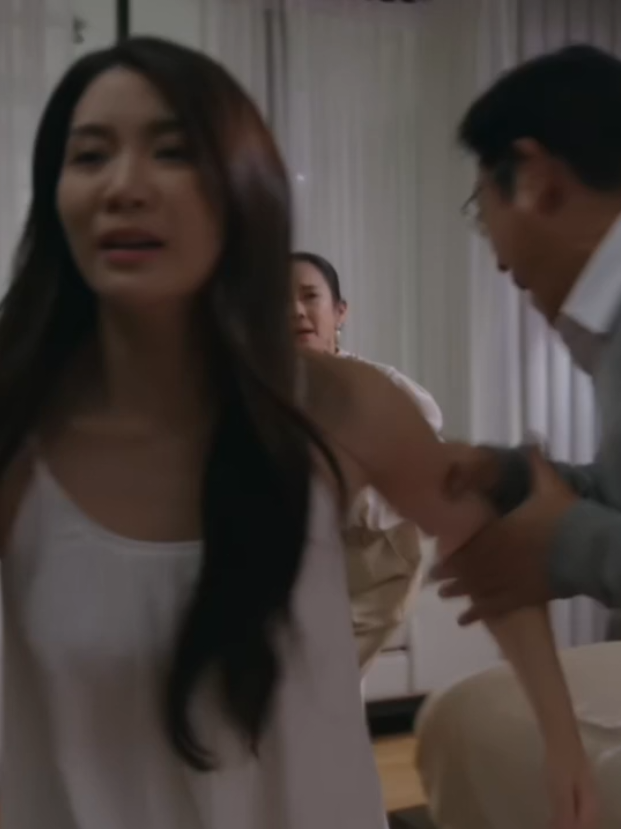 Broken #poisonouslove #ginnynatnicha #aangelinaass #ginj #พิษรัก 