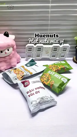 Huenuts Combo 4 gói hay mix ăn là ghiền luôn nha mấy bà 😋 Hạt đậm vị, giòn rụm, thơm bơ tỏi ớt ăn một lần là mê xỉu. #hatmixdinhduong #huenuts #dauphong #anvat#anan52110 