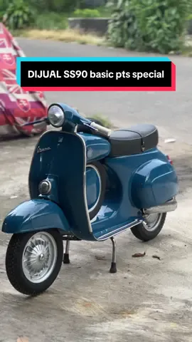 bismillahirohmanirohim 🔥DIJUAL🔥  Vespa SS90 Blu Pavone basic PTS Special 1981 surat lengkap komplit akur plat AD. spesifikasi singkat: -cat mulus baru restorasi -warna blu pavone/biru peacock -4speed -pengapian sudan cdi -karbu original -bodyset seperti asli 1:1 -knalpot polini -jok rebuild model ss90 emblem arejna -knalpot faco italy -keran bensin aktif -kunci onoff aktif -mesin engine original -parts dan accesoris hampir semua baru -mesin pokonya enak dan nyaman buat dipake harian atau touring -bisa cek langsung sekalian testdrive . . HARGA : 93 JUTA SAJA NEGO SAMPAI JADI🔥 . . daripada beli bahan yang harganya sudah tinggi apalagi nunggu restorasinya lama, mending ini lebih irit waktu dan irit budget pastinya👌🏻 . Whatsapp/Call: 089504532813 LOKASI: Depok - Limo (Ketik google maps Vespa Cruz Scooter Garage) . . #jualvespamurah #jualvespajakarta #vespacruz #jualvespasuper #jualvespasuperjakarta
