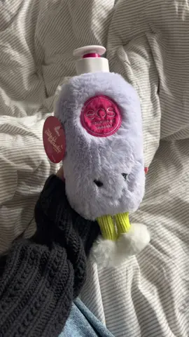 when your mom gets up at 8am and has all the target employees searching for the new @eos Products plush 😭  (exclusive at @target $10) #eos #eosstuffedanimal #target #limitededition #jellycat 