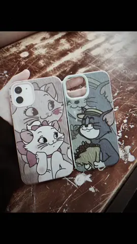 ốp lưng đôi 👩🏻‍❤️‍💋‍👨🏻#CapCut #vairal #xhtiktok #oplungdienthoai 