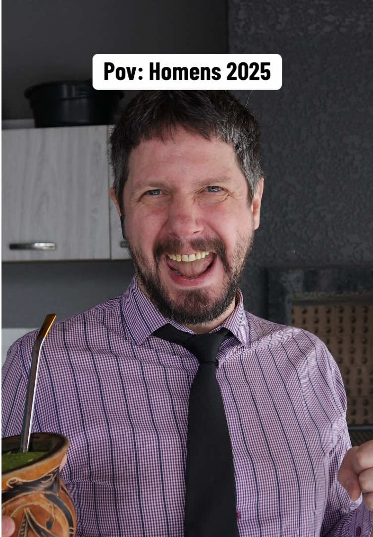 Sim, ele está de volta, pura sedução passando na sua timeline. Deixe seu like e comentário #homens2025 