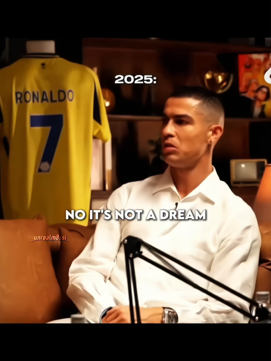 Next podcast I speak English but Messi can’t #messi #fyp #football #soccertiktok #fypppppppppppppp 