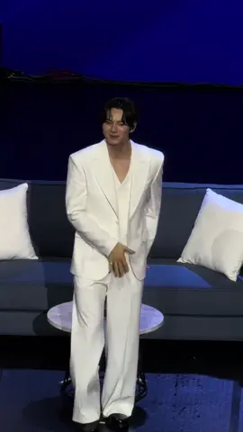 Dancing Lee Chae Min! So cute 😍 #leechaemin #fyp 