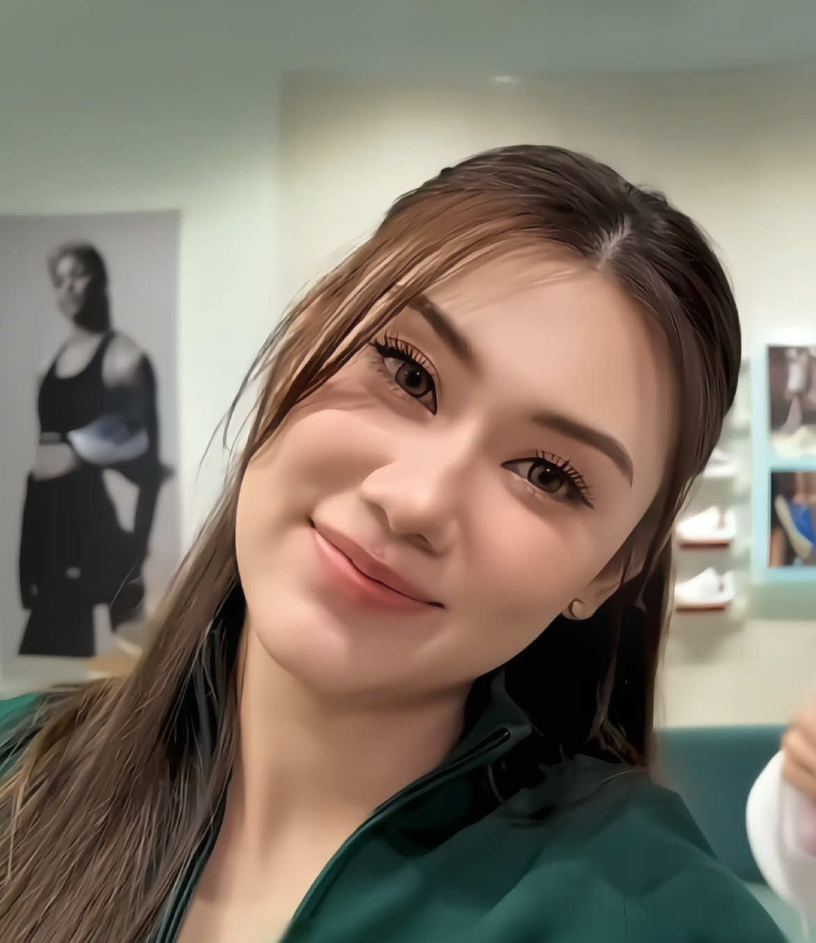 I'm simply obsessed with Lorena Schuett's beauty // #lenamiu #lalinalena #lorenaschuett #mysafezoneseries #creatorsearchinsights ib:@kang(chngrui)_ 