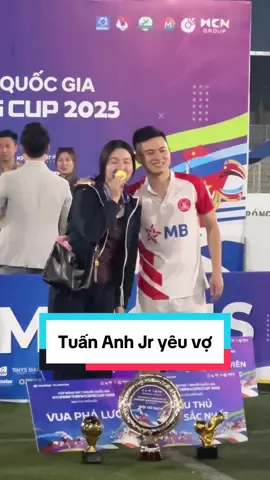 Nói về độ yêu chiều vợ, Tuấn Anh Jr là số 1❤️ #tuananhjr #bongdasan7 #sportsontiktok #viral #bongdaphui 