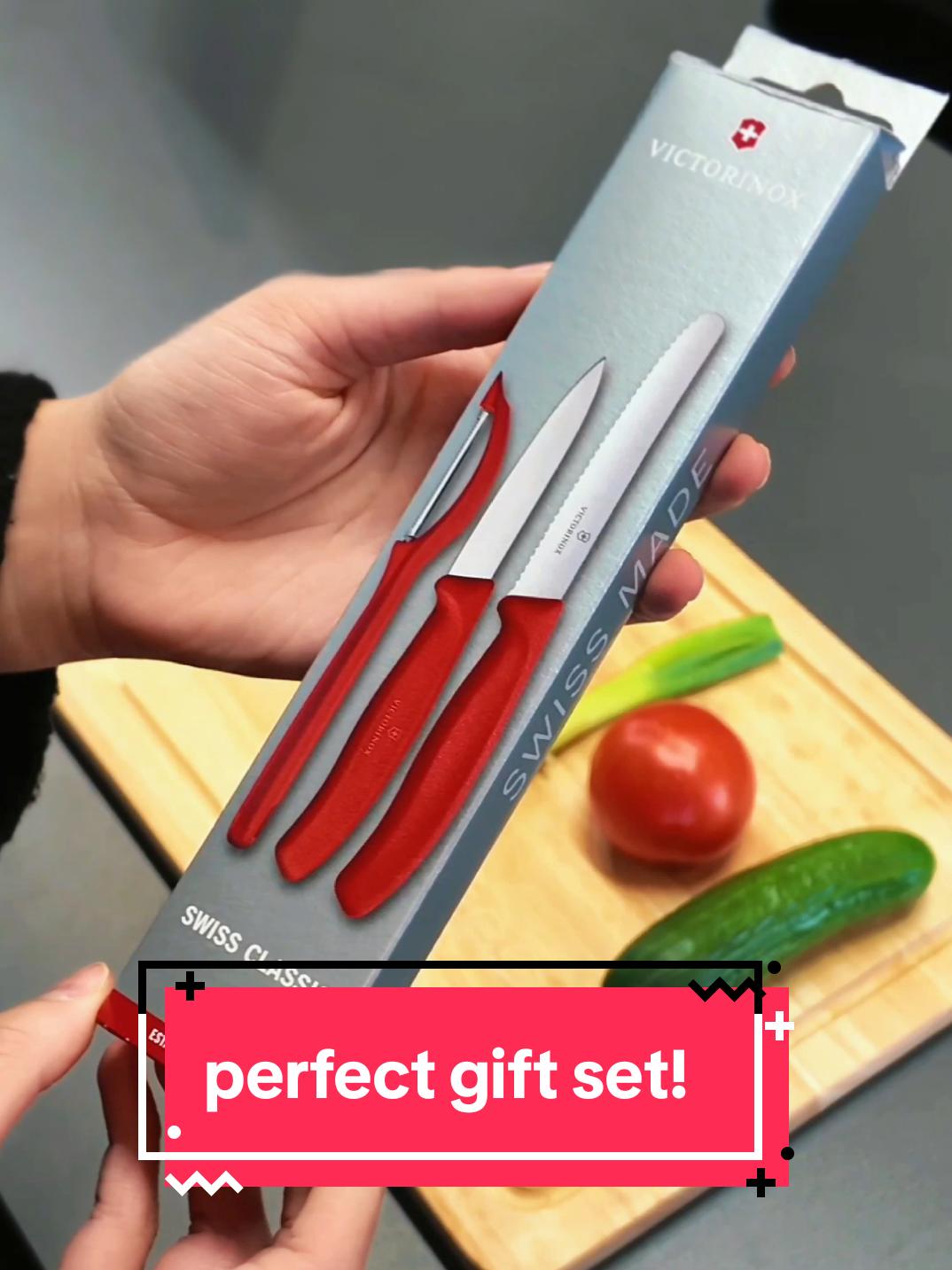 Perfect gift set to buy for your friends and family! Orders yours now with free delivery included📦✅ #knifeset #asmr #chopping  #giftidea #butcher 