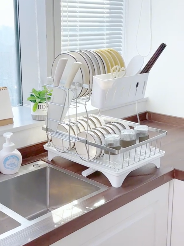 Ini lagi senang! Pinggan & mangkuk siap berasingan, ada bekas sudu/penyepit, plus tray titisan—memang jimat ruang! 🤩 #RakPinggan #DapurKemas #kitchenmusthave #storagesolutions #easyshopple 