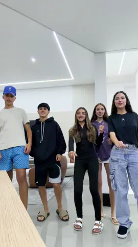 @Maria Eduarda 🤍 @Duda Donelli👑 @user23750369980 @henrique lemos🕺🏻🤭 