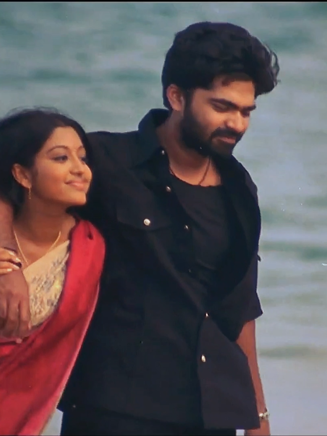 Uyire en uyire 🫶🏻 #uyireenuyire #tamilsong #viral #fyp #vibevault 