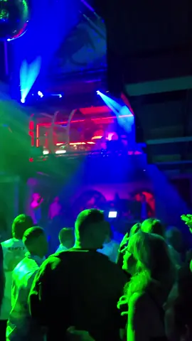 #ilike #wirhaltenzusammen #feiert #hot #party #wildezicke  #ü30 #ü30undspaßdabei #erinnerungen 