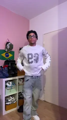 Let’s be bestiees 🎶                                                     Fit frm @moray_store #thiagodslva 