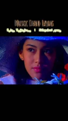 Lagu yang sangat menyentuh hati tentang seorang pria yang jatuh hati namun tidak kesampaian. hiks hiks hiks #musikindonesia #musikviral #lagulawasindonesia #musikindolawas #lagujadulhits @TikTok @semua orang 