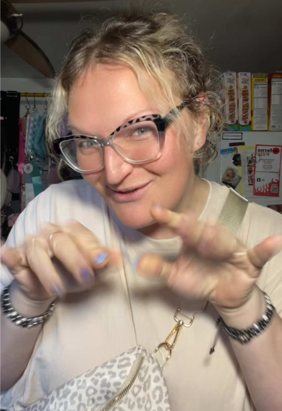 Who’s ready for some fun and amazing deals? #LemonDropShop #fyf #bag #blackfriday #plussize @Curvymom 