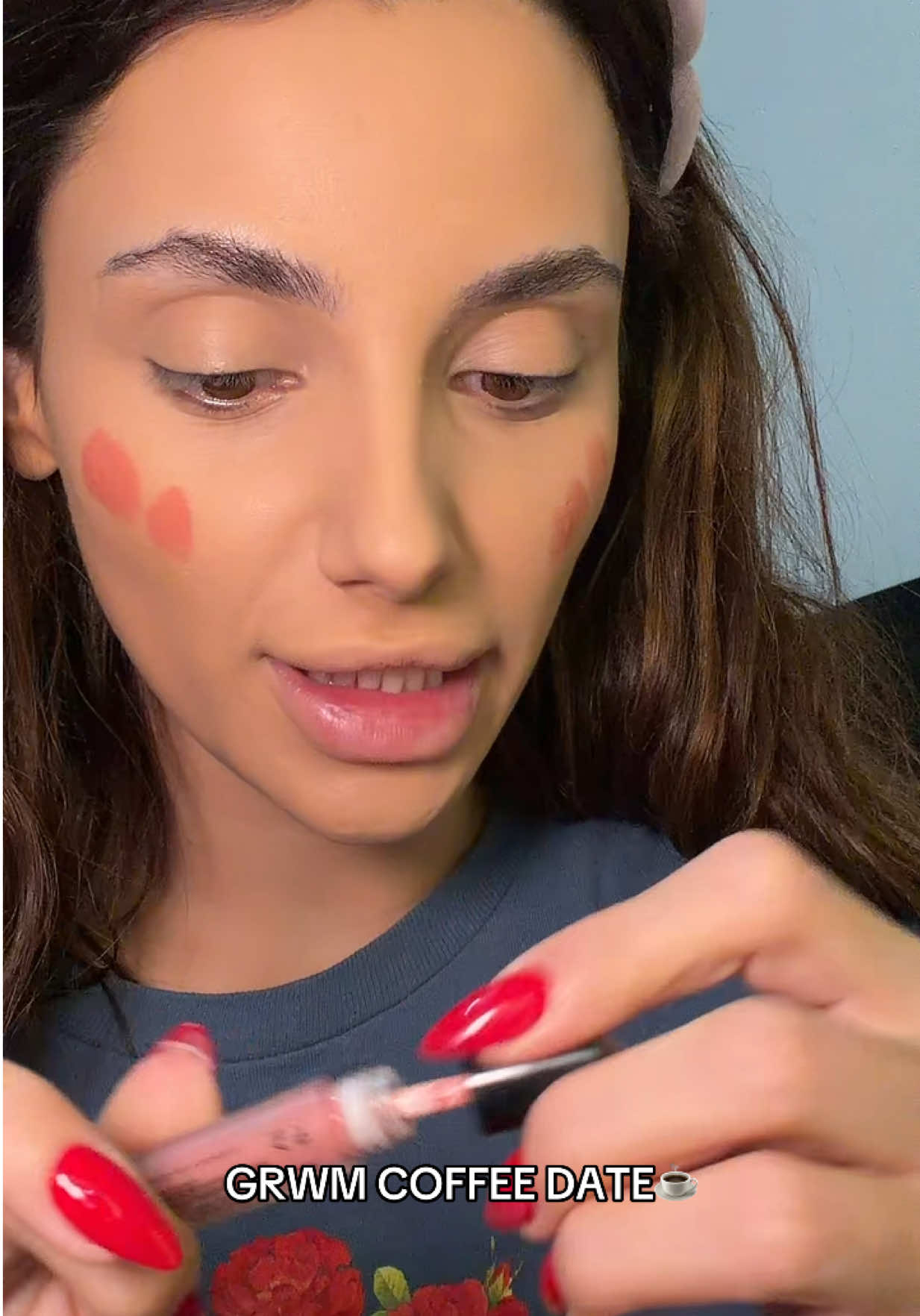 Hii miss you guys!! #lebanon #grwmmakeup #الشعب_الصيني_ماله_حل😂😂 #viralvideo #اكسبلورexplore 