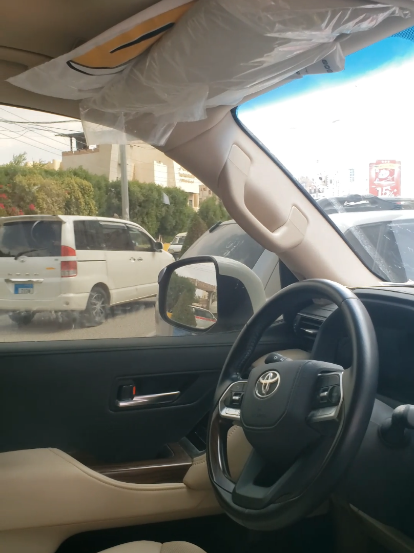 احد يقنعني وش سالفة القلوب ذي وين ما اروح الاقيها قدااامي🤣🤣🤣#اكسبلور #لايك #تفاعل #تصويري #مارب #حريب #الشعب_الصيني_ماله_حل😂😂 #viral #fyp 