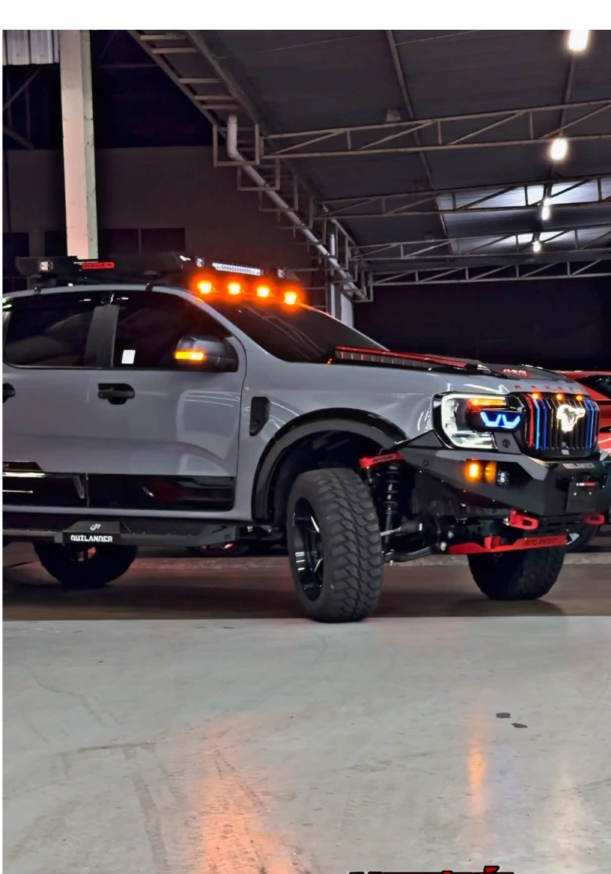 Ford Ranger XLS 4x2 6AT🩶 ค่าตัว 924,000.- ใส่ชุดเหล็กรอบคัน สนใจโทร 065-0538854 #บอลฟอร์ดโปรโมชั่น  #ฟอร์ดออโต้แกลเลอรี่ปทุม #ford  #ฟอร์ด #โปรโมชั่นฟอร์ดป้ายแดง #ฟอร์ดแต่ง  #fordperformance #fordthailand #รถแต่ง  #ฟอร์ดปทุมธานี #ฟอร์ดเรนเจอร์ #ฟอร์ดออฟโรด  #ฟอร์ดป้ายแดง #outlander #hamer  #คนรักฟอร์ด #tiktokรักรถ