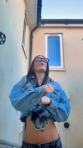 🖤😏 #singersongwriter #wlw #originalmusic 