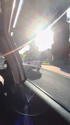 Te vez mejor sin maquillaje y con lentes 🫠🫠