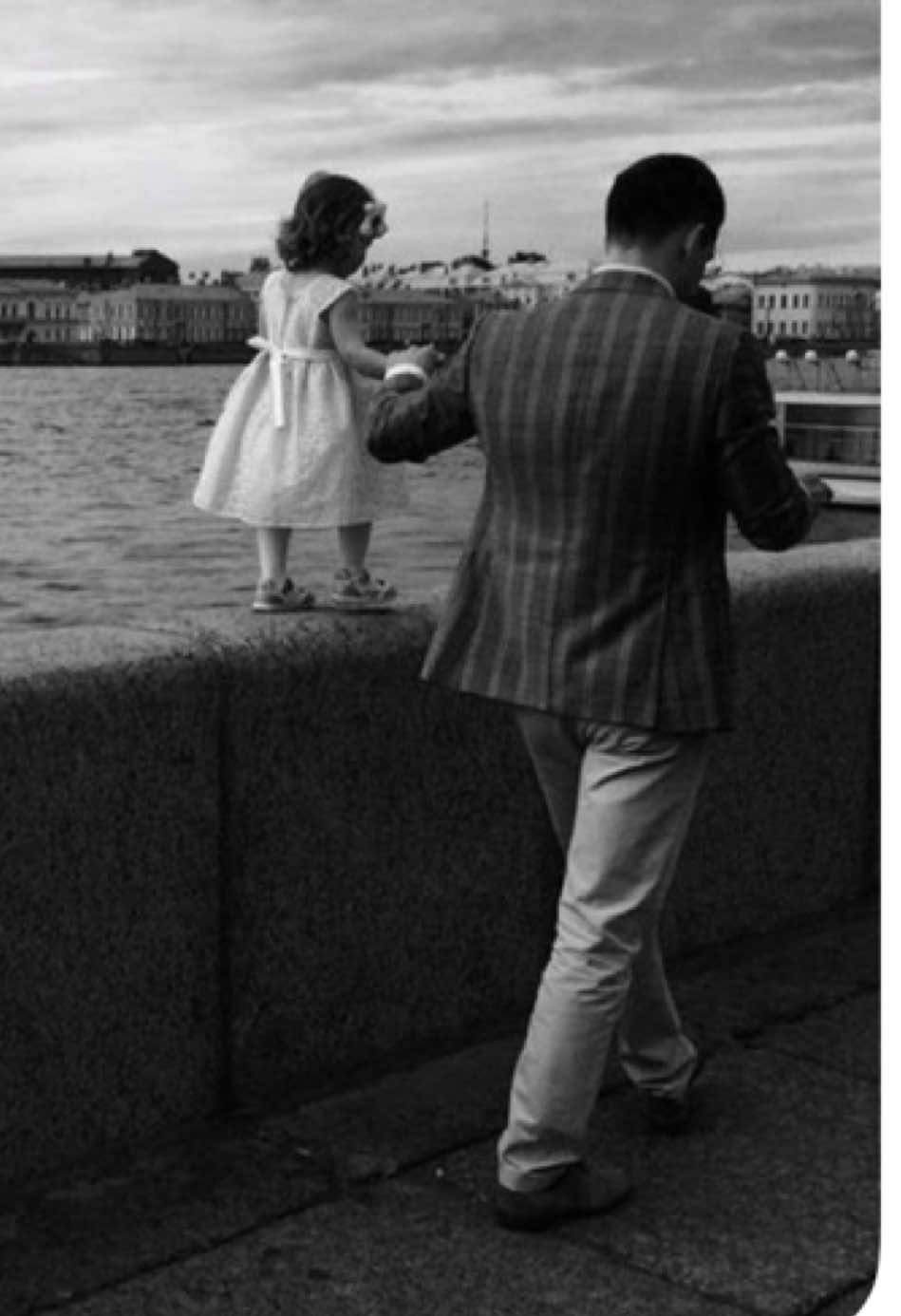 2013🕊️ لقد رأيتك مثل جبل كبير.. لقد افتخرت دائمًا لأنني ابنتك ❤️‍🩹#ابي #dad #miss #father #life 