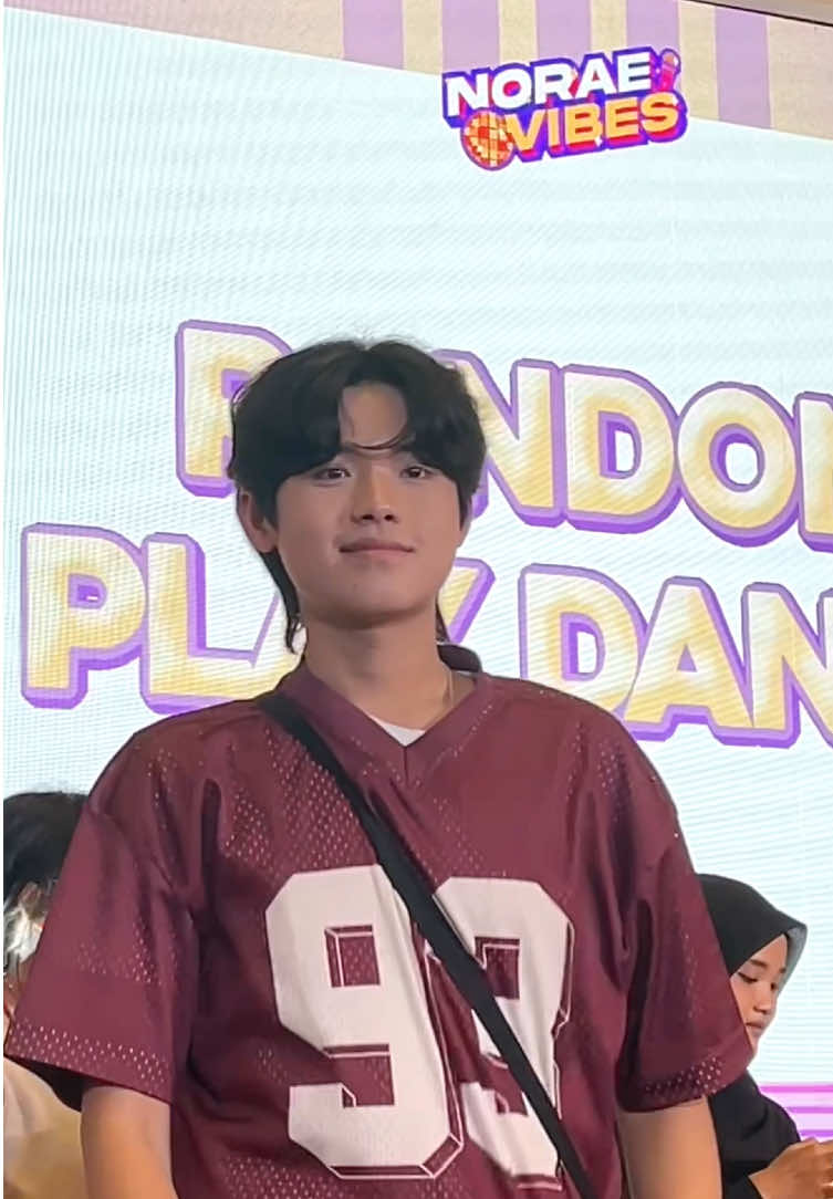 cowo jeniuss & ganteng, i love his energy 🥹🥹💗 @Sandy Kristian #sandyours #sandykristianwaluyo  #gooddayxbabymonster #fyppppppppppppppppppppppp 