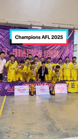 Selamat buat SMPN 12 Tasikmalaya menjadi Juara 1 AFL 2025 dan juga menbawa piala bergilir @SMK AL-HUDA @AlhudaBoys2017 @FUTSAL SMK AL - HUDA #futsal #afl #smkalhudasariwangi #ppdb #smkbisa 
