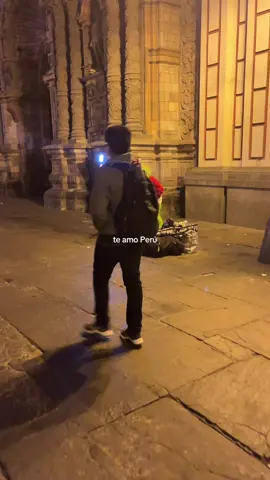 en este país nunca te aburres  #lima #peru #uwu