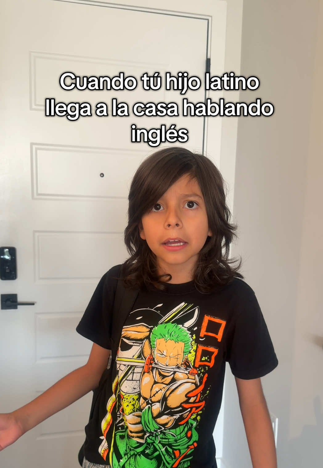 Cuando llego hablando inglés a mi casa 😀😄😅 #aquituhablasespañol  #kidsoftiktok  @Osi 