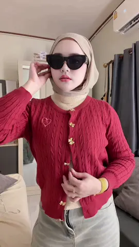 #แฟชั่น #เสื้อไหมพรมแขนยาว🐻🤍 #เสื้อผ้าแฟชั่น #แต่งตัว #เสื้อคาดิแกนไหมพรม 